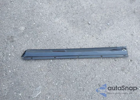 1999 Mercedes-Benz E 320 z USA, uszkodzony, nr VIN WDBJF65H7XA767397